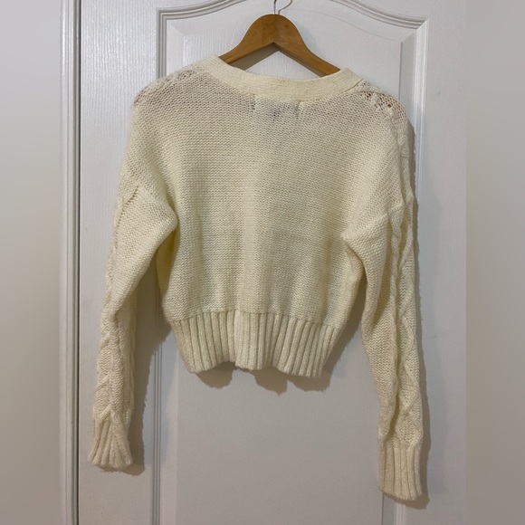 Kendall & Kylie Cream White Crop cozy knit cardigan - Picture 2 of 4
